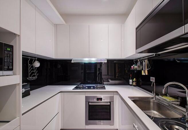 廚房裝修時(shí)推拉門如何選擇？